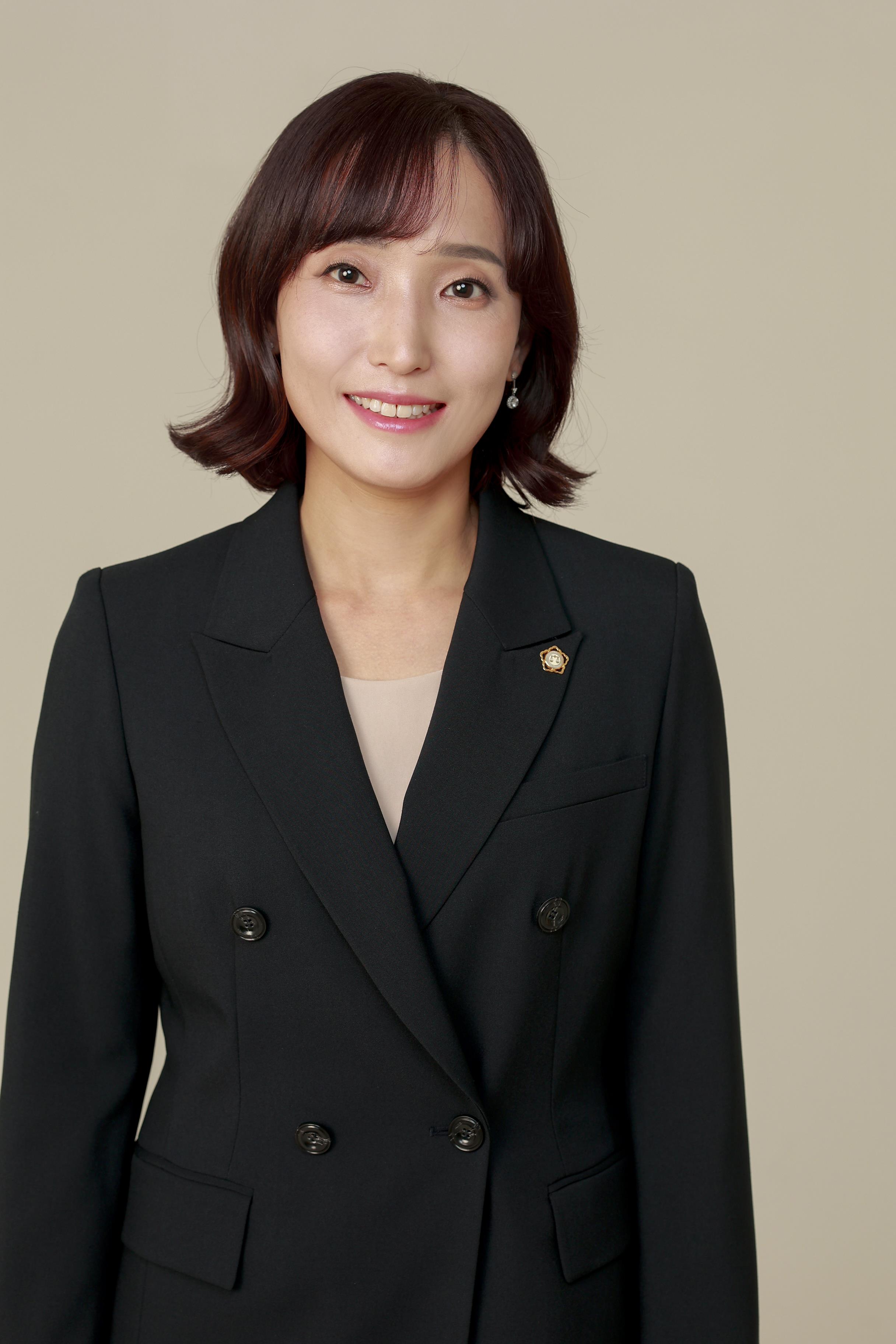 이지현